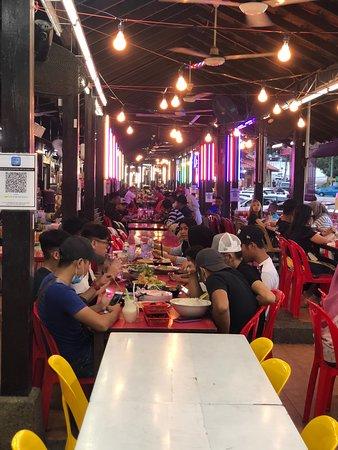 Tip Top Grilled Fish & Drinks